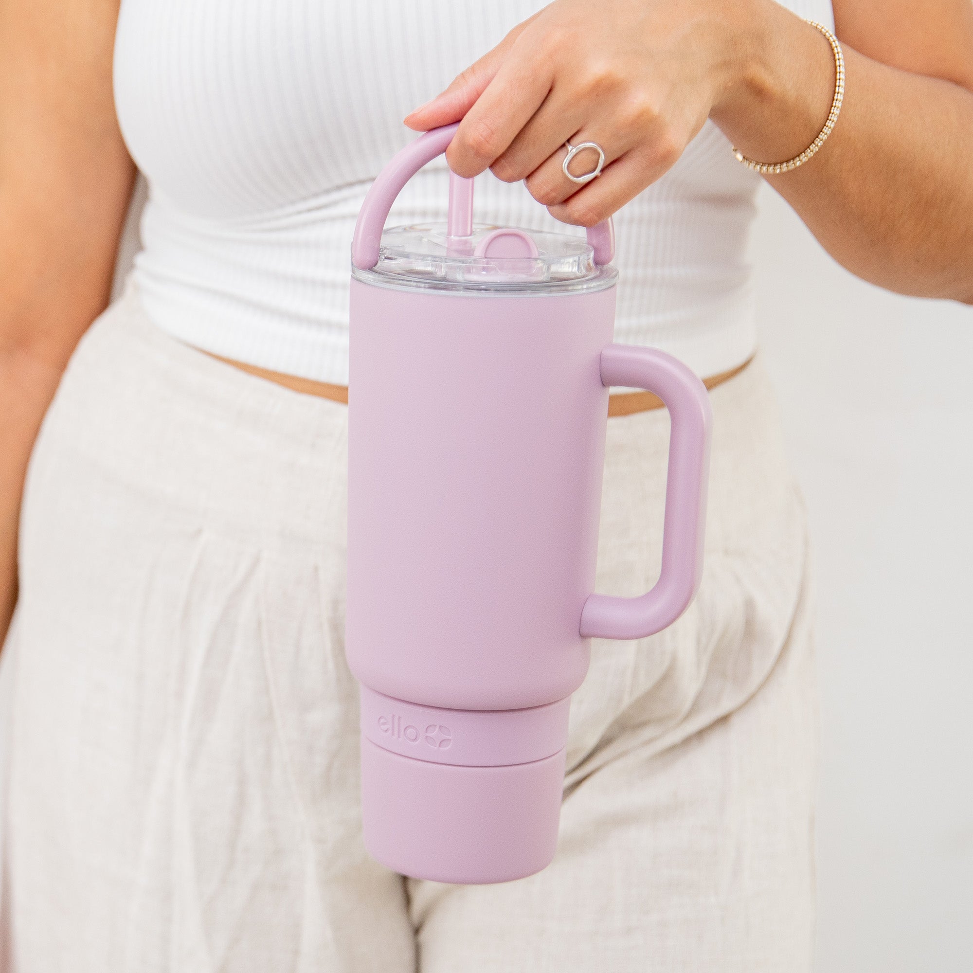 port_carry_handle_057b9da4-0529-4462-b07d-b005137830b2.jpg